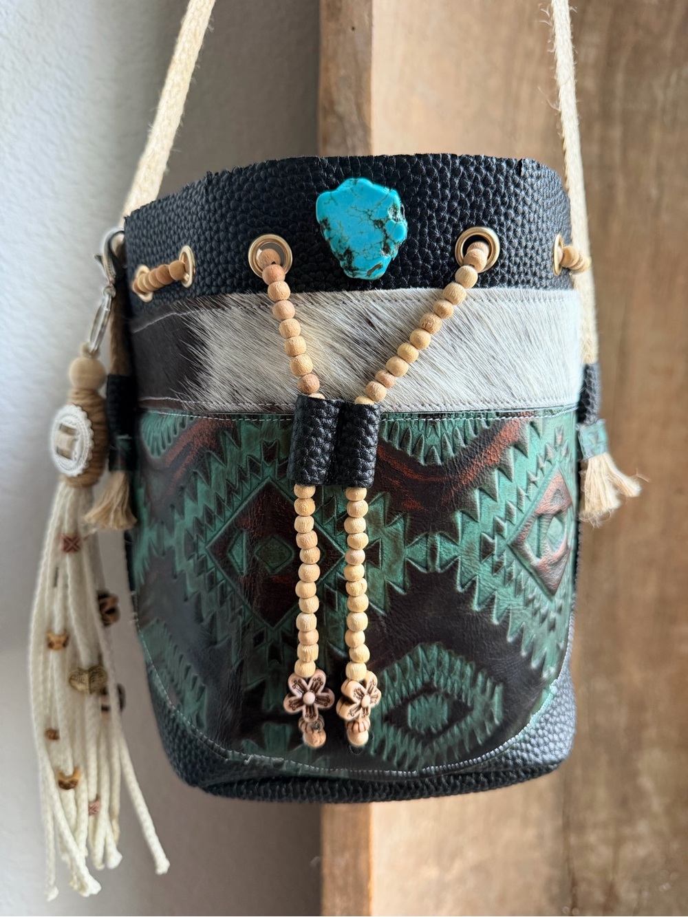 Handcrafted Turquoise Accent Green Pattern Crossbody Bucket Bag